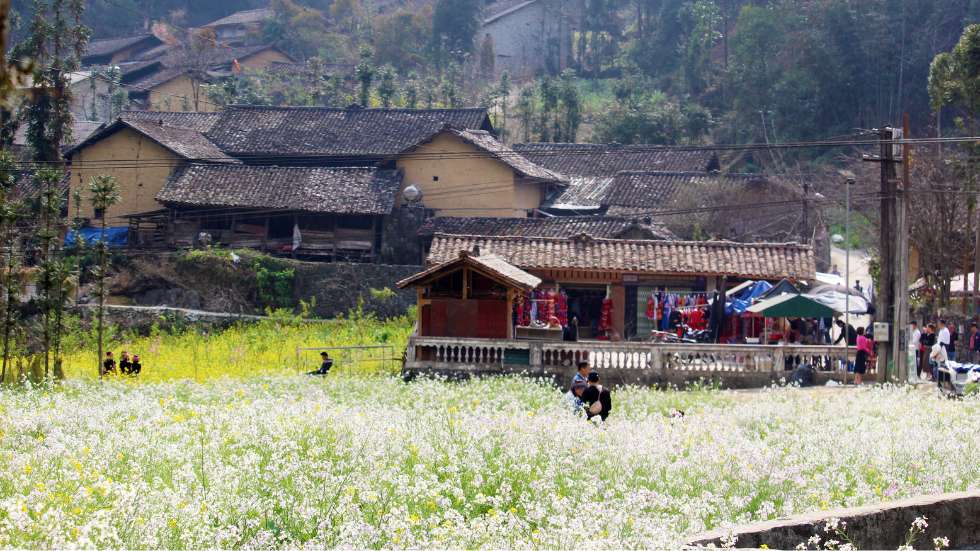 lung-cam-cultural-tourist-village-ha-giang